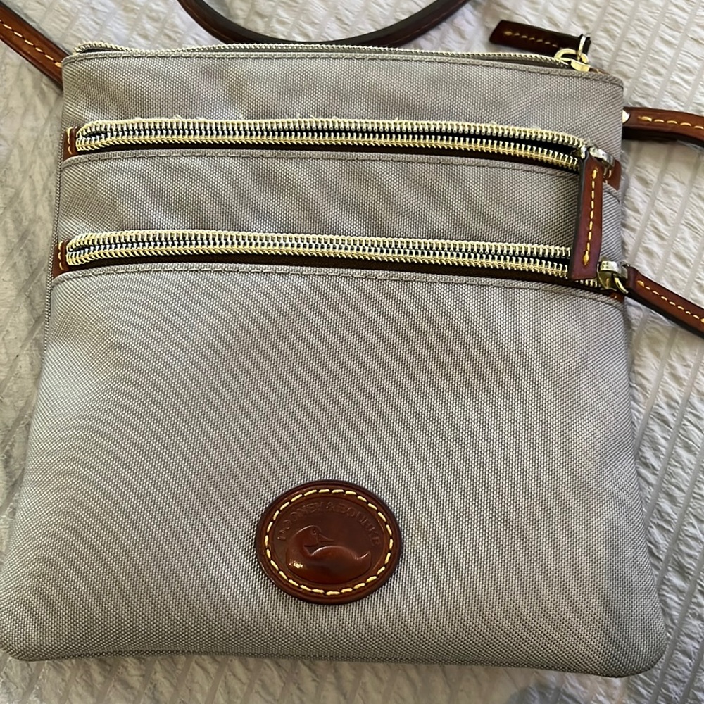 Grey Dooney & Bourke crossbody purse 👛